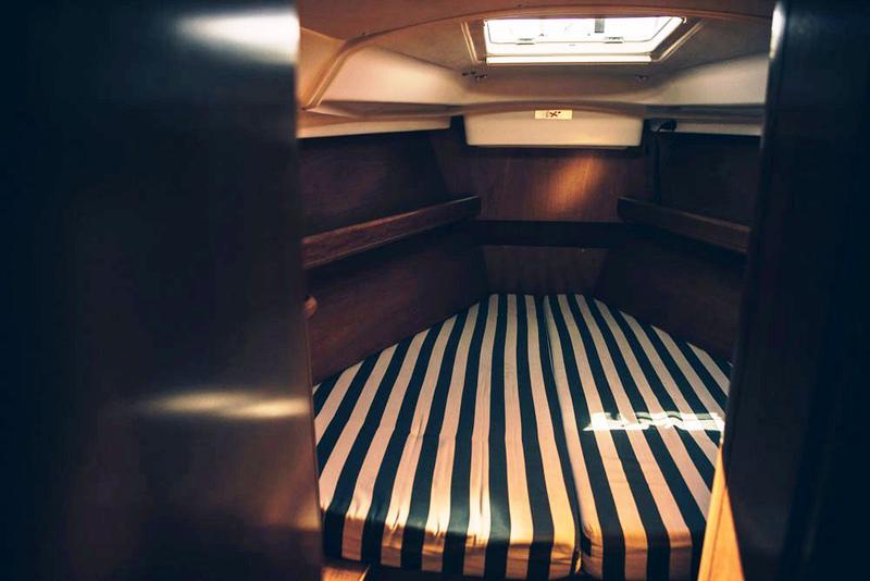 Book yachts online - sailboat - Oceanis 411 Clipper - Erika - rent