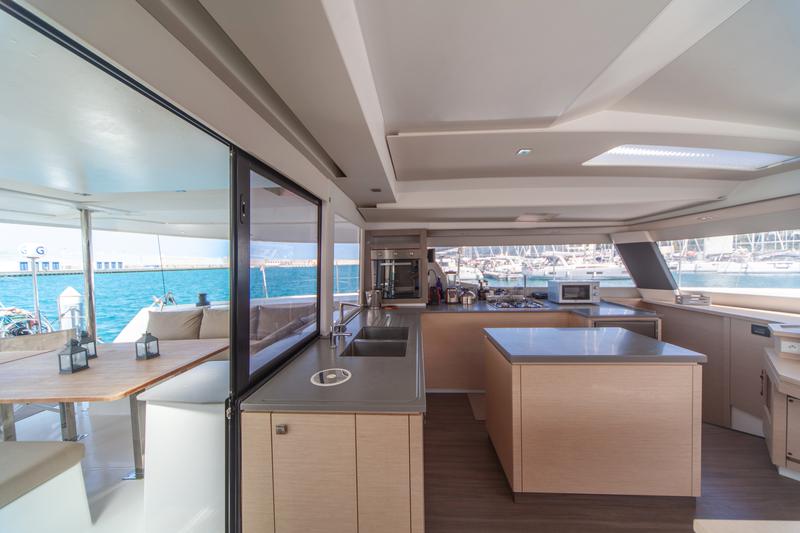 Book yachts online - catamaran - Saba 50 - ALVIN - rent