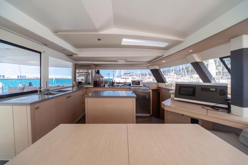Book yachts online - catamaran - Saba 50 - ALVIN - rent