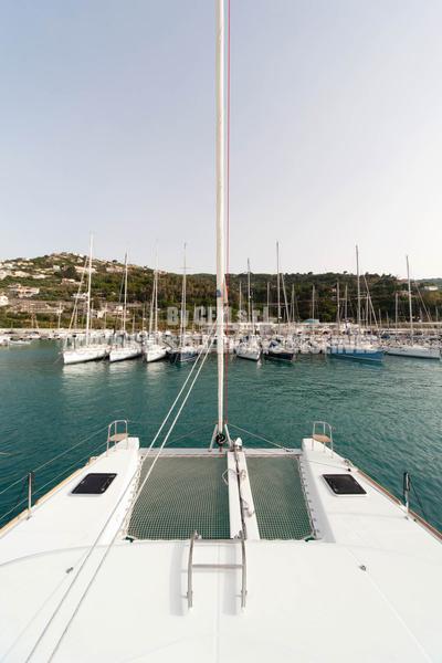 Book yachts online - catamaran - Lagoon 40 (2020) - FELU' - rent