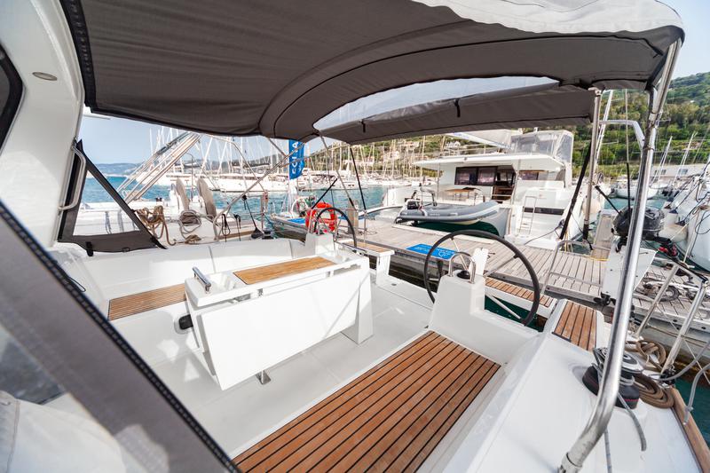 Book yachts online - sailboat - Oceanis 38.1 - Dollie - rent