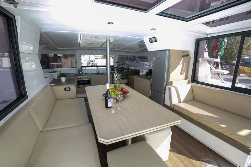 Book yachts online - catamaran - Bali 4.0 - Blue Dream II - rent