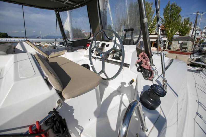 Book yachts online - catamaran - Bali 4.0 - Blue Dream II - rent