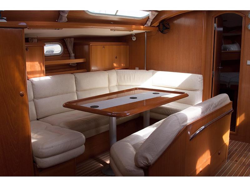 Book yachts online - sailboat - Sun Odyssey 52.2 - Iolkos - rent