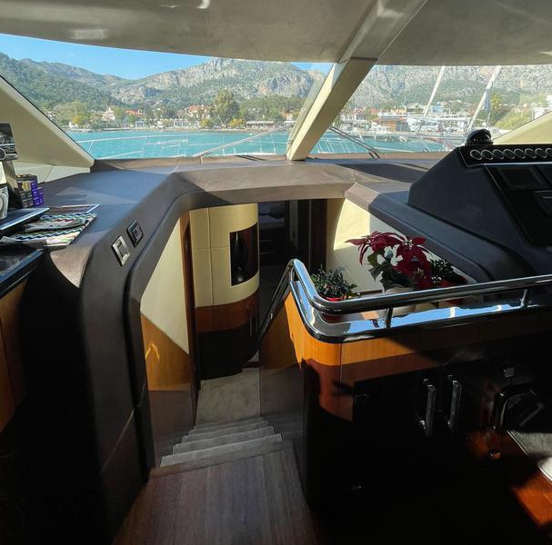 Book yachts online - motorboat - Galeon 640 Fly - Melissa My Angel - rent