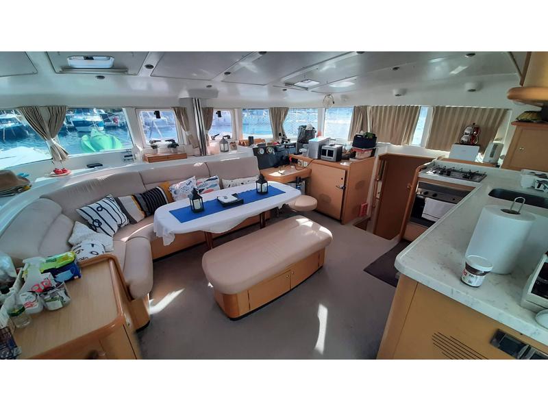 Book yachts online - catamaran - Lagoon 440 - Akik - rent