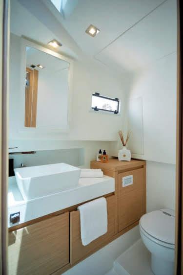 Book yachts online - motorboat - Pardo 38 - Mojo I - rent