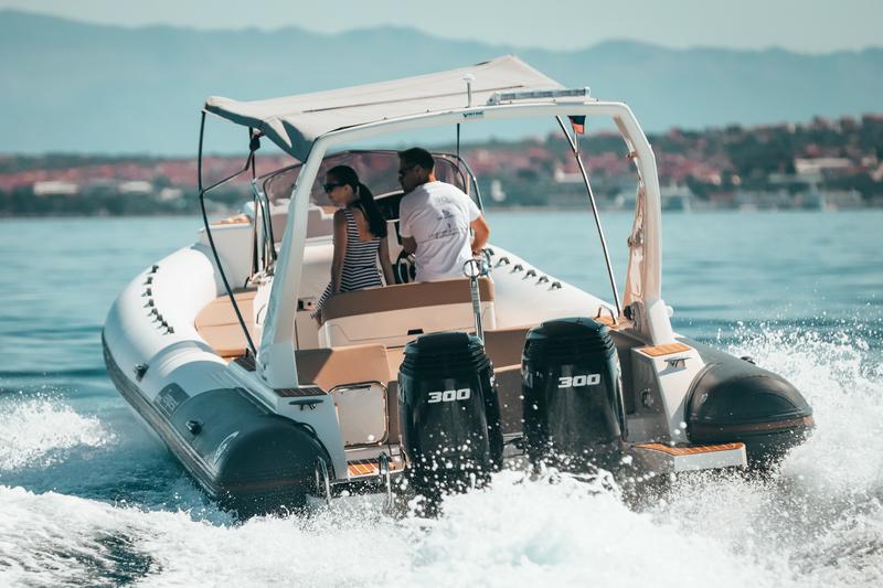 Book yachts online - other - Capelli Tempest  1000 Sun - Capelli Tempest  1000 Sun (2018) - rent
