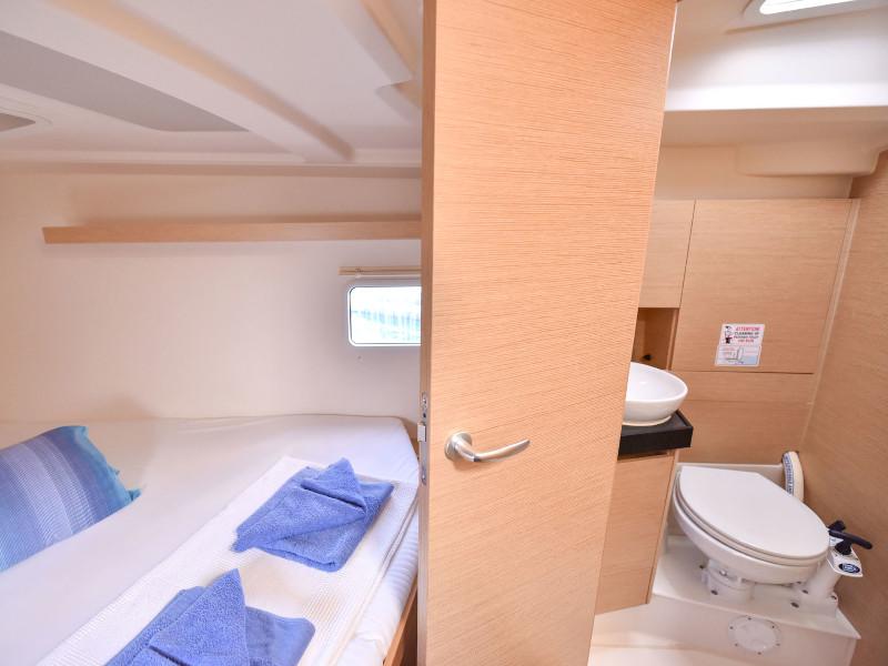 Book yachts online - sailboat - Hanse 418 - FANGIO - rent