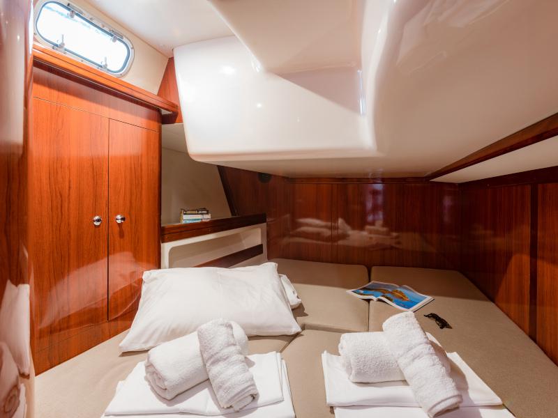 Book yachts online - sailboat - Ocean Star 60.1 - Christianna VIII - rent