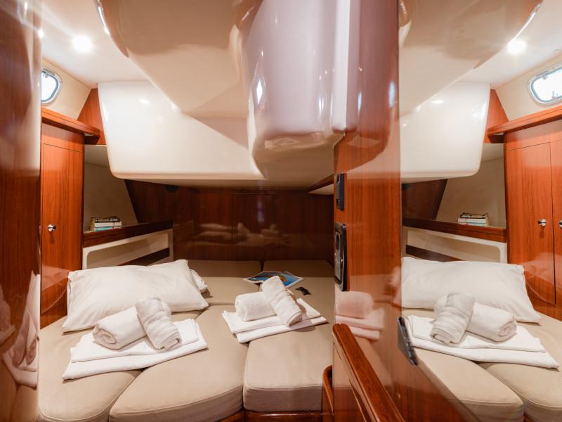 Book yachts online - sailboat - Ocean Star 60.1 - Christianna VIII - rent