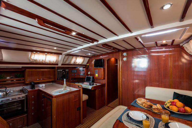 Book yachts online - sailboat - Ocean Star 56.1 - Santorini - rent