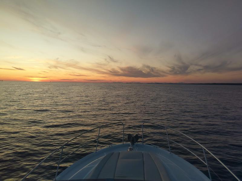 Book yachts online - motorboat - Antares 36 Fly - Setemana - rent