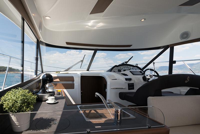 Book yachts online - motorboat - Antares 36 Fly - Setemana - rent