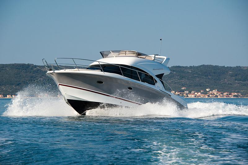 Book yachts online - motorboat - Antares 36 Fly - Setemana - rent