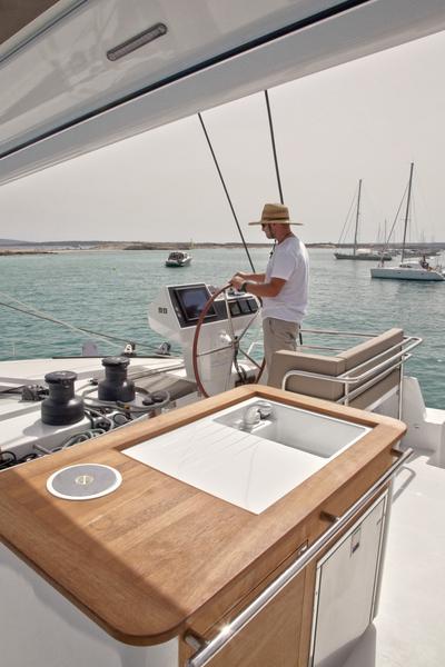 Book yachts online - catamaran - Victoria 67 - Magec - rent