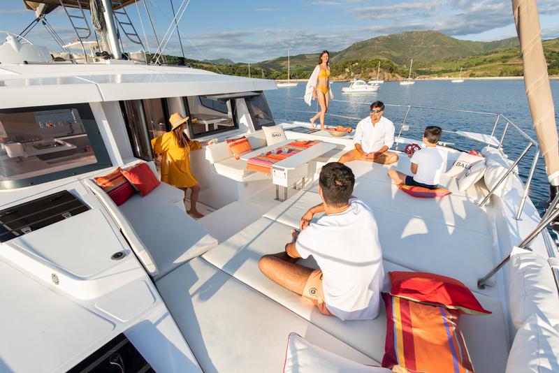 Book yachts online - catamaran - Bali 4.8 - Tatani - rent