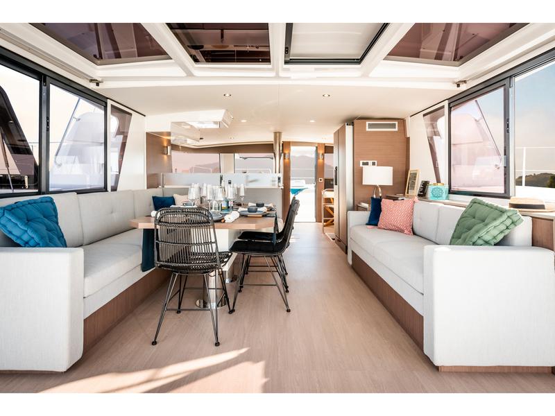 Book yachts online - catamaran - Bali 4.6 - PLATINIUM - rent