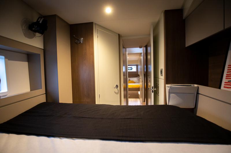 Book yachts online - catamaran - Bali 4.4 - Knowker - rent