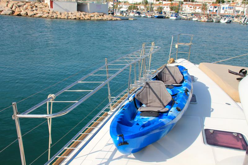Book yachts online - catamaran - Lagoon 620 - JARANA - rent