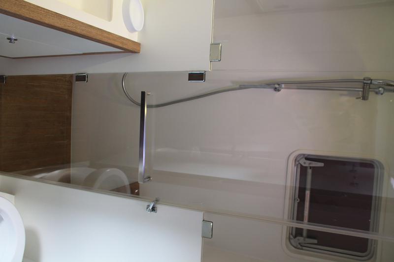 Book yachts online - catamaran - Lagoon 620 - JARANA - rent