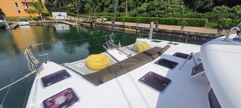 Book yachts online - catamaran - Lagoon 420 - Exit Strategy - rent
