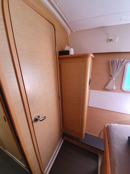 Book yachts online - catamaran - Lagoon 420 - Exit Strategy - rent