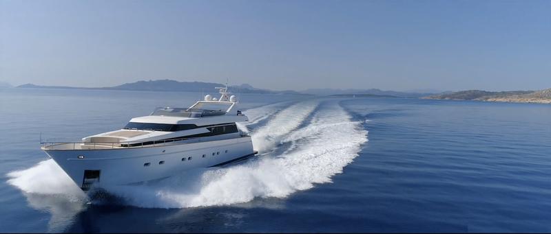Book yachts online - motorboat - Cantieri di Pisa Akhir 85 - Maestrale - rent