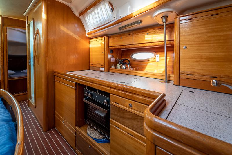 Book yachts online - sailboat - Bavaria 39 Cruiser - Dimitra - rent