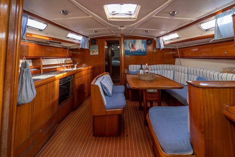 Book yachts online - sailboat - Bavaria 44 - Danai (with Bowthruster ,Solar Panels, New Sails) - rent