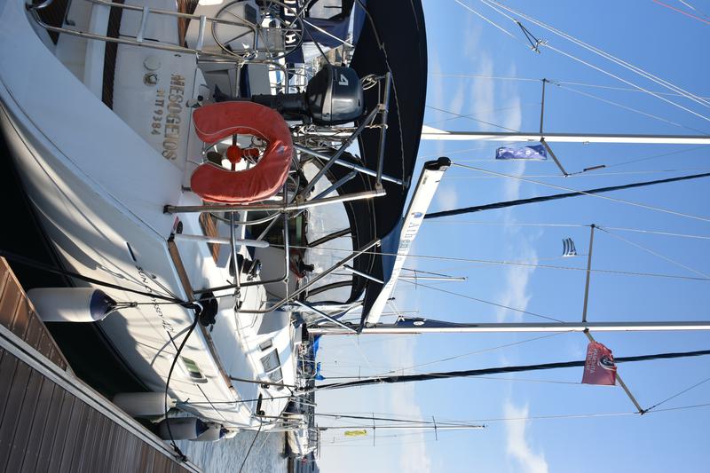 Book yachts online - sailboat - Sun Odyssey 42 i - Mesogeios - rent