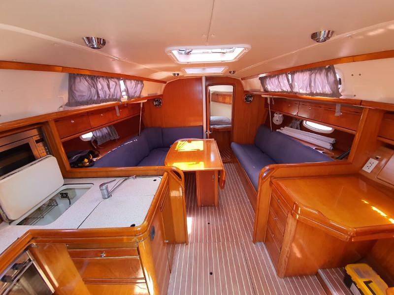 Book yachts online - sailboat - Bavaria 34 Cruiser - Little Eva - rent