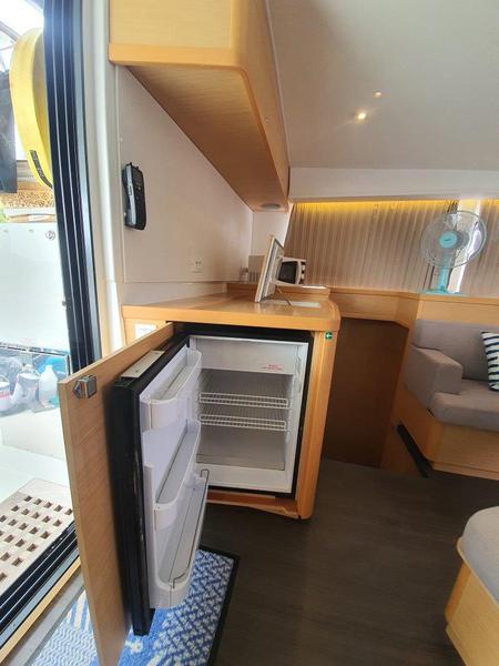 Book yachts online - catamaran - Lagoon - 42 - Mami - rent