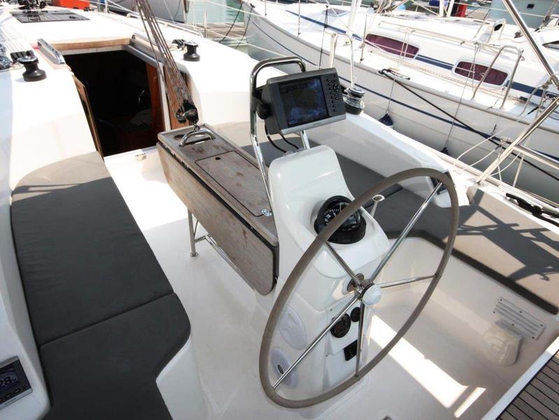 Book yachts online - sailboat - Bavaria 33 Cruiser - Fei Jian - rent