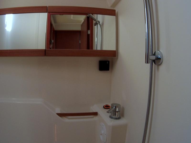 Book yachts online - sailboat - Hanse 455 - VICTORIA ONE - rent