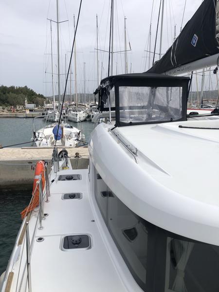 Book yachts online - catamaran - Lagoon 40 - EL PASO - rent
