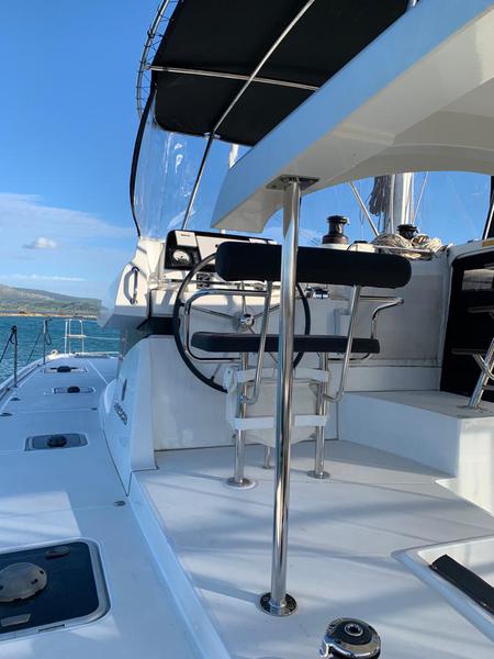 Book yachts online - catamaran - Lagoon 42 - KARMA - rent