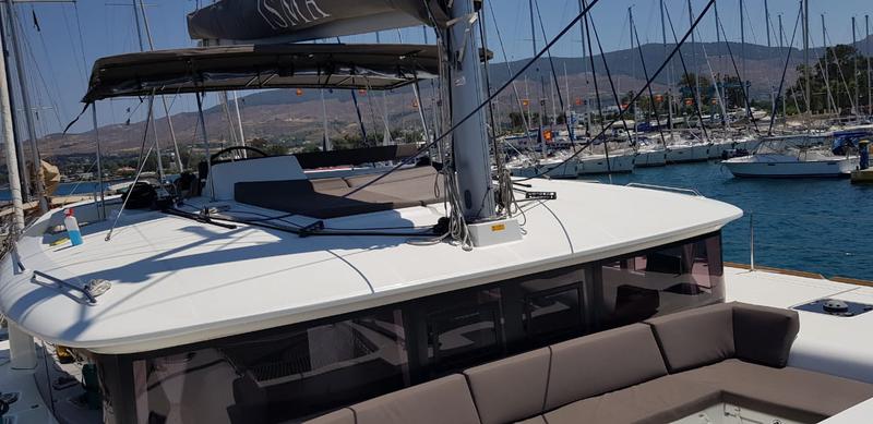 Book yachts online - catamaran - Lagoon 450 Fly - ISMA - rent