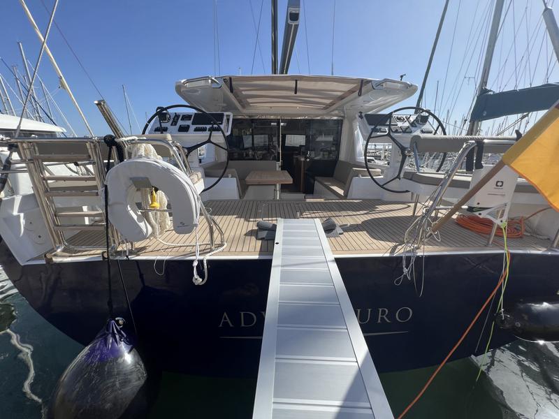 Book yachts online - sailboat - Moody 54 - Adventuro - rent