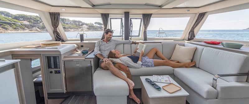 Book yachts online - catamaran - Isla 40 - Laja - rent