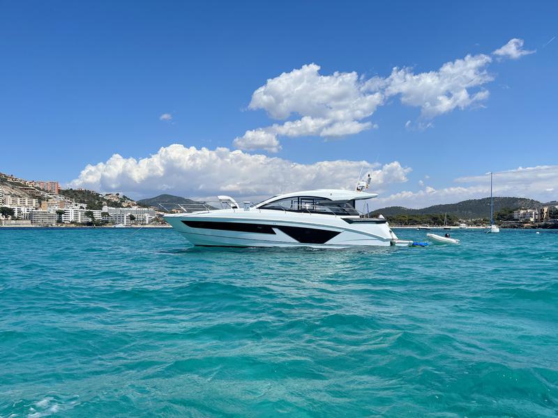 Book yachts online - motorboat - Beneteau GT 45 - Pandora - rent