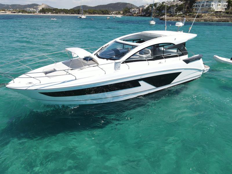 Book yachts online - motorboat - Beneteau GT 45 - Pandora - rent