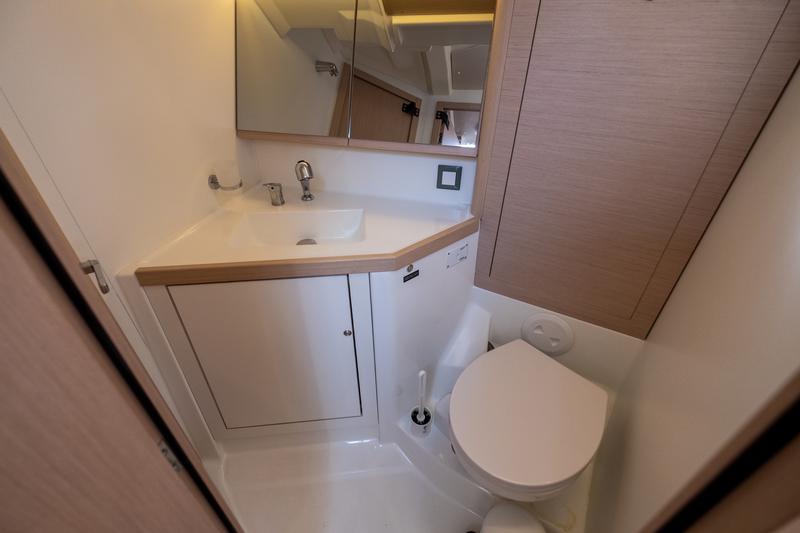 Book yachts online - sailboat - Oceanis 46.1 - Ethereal -Watermaker 12V (4 Cabins 4 Heads ) - rent