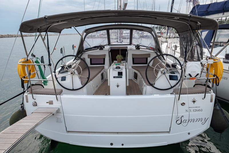 Book yachts online - sailboat - Sun Odyssey 410 - Sammy - rent