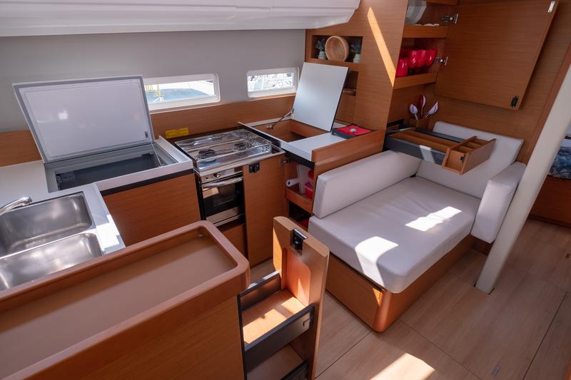 Book yachts online - sailboat - Sun Odyssey 410 - Sammy - rent