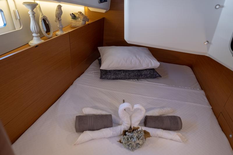 Book yachts online - sailboat - Sun Odyssey 410 - Sammy - rent