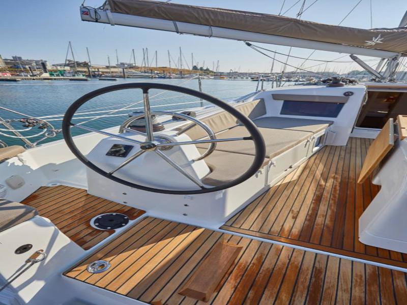 Book yachts online - sailboat - Sun Odyssey 410 - Locean - rent