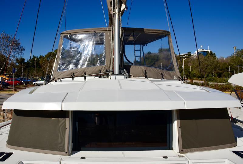 Book yachts online - catamaran - Bali 4.1 - Hole in One - rent