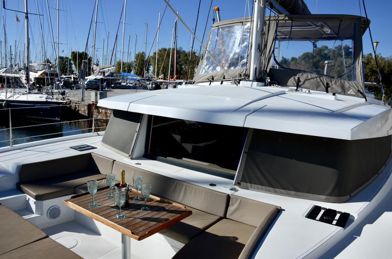 Book yachts online - catamaran - Bali 4.1 - Hole in One - rent
