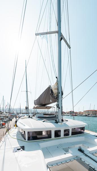 Book yachts online - catamaran - Lagoon 450 - NEFELI IV - rent